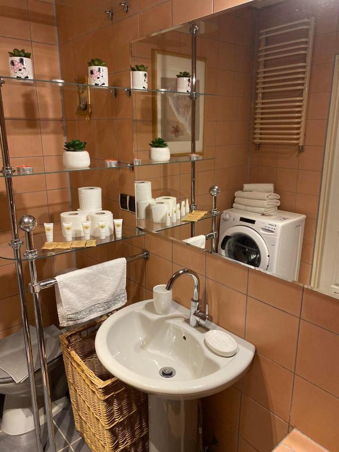 Zapustna Nowa Leilighet Warszawa Eksteriør bilde